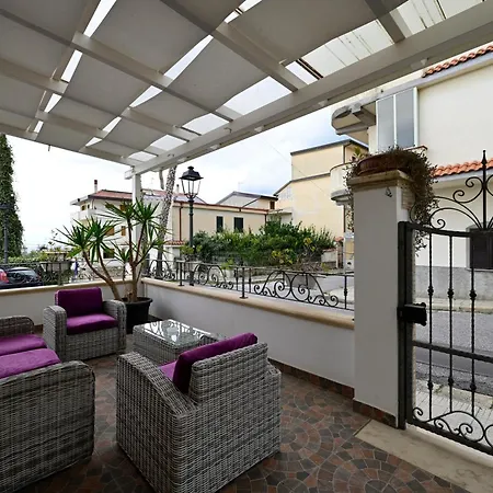Pepe'accommodation Bed & Breakfast 4*
