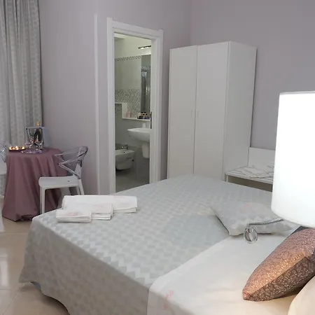 Bed and breakfast Pepe'accommodation 4*